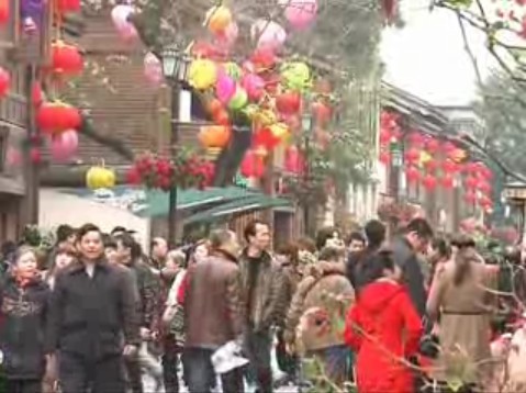 三坊七巷 增设临时停车点 